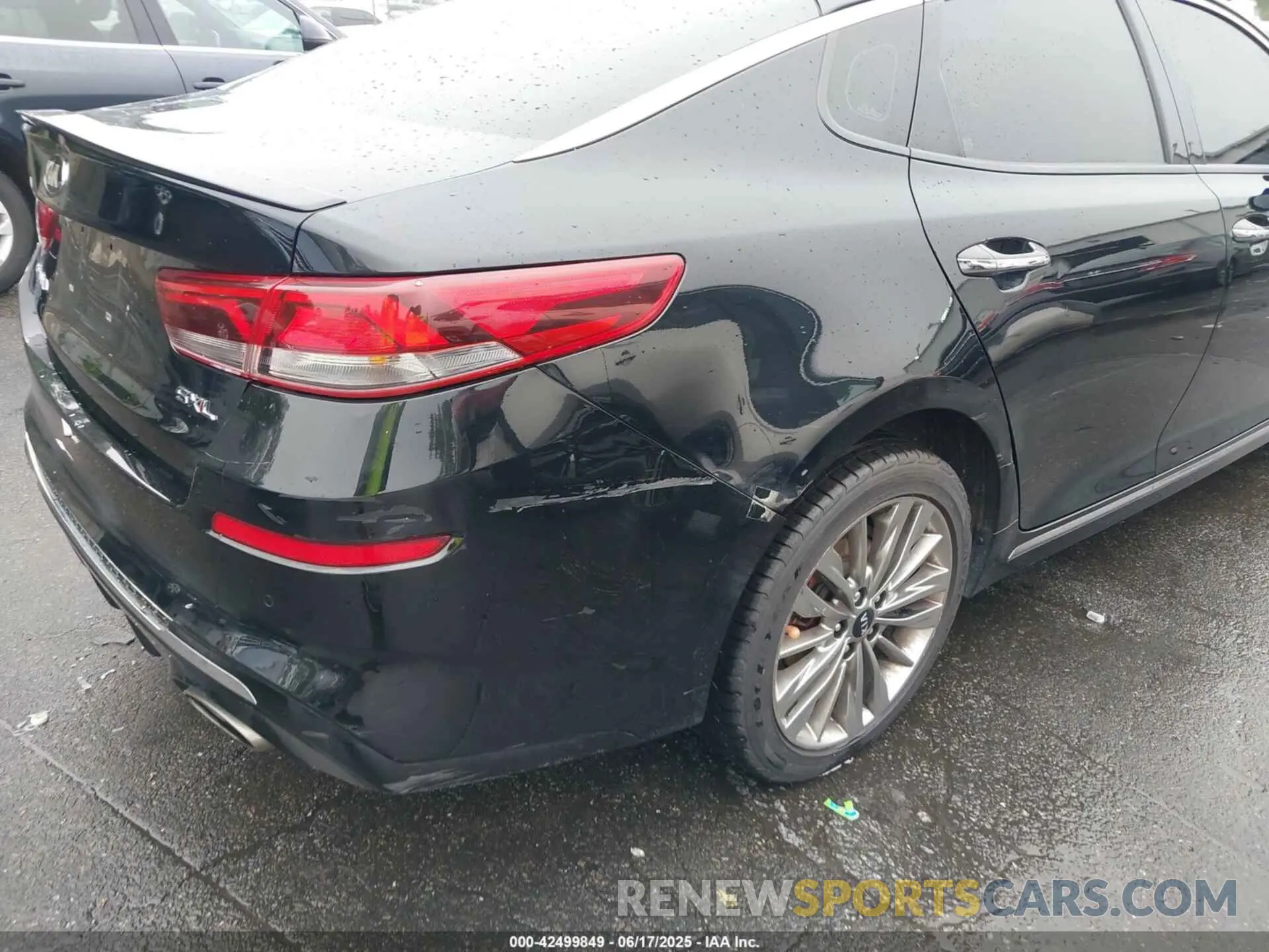 20 Photograph of a damaged car 5XXGV4L28KG306871 KIA OPTIMA 2019