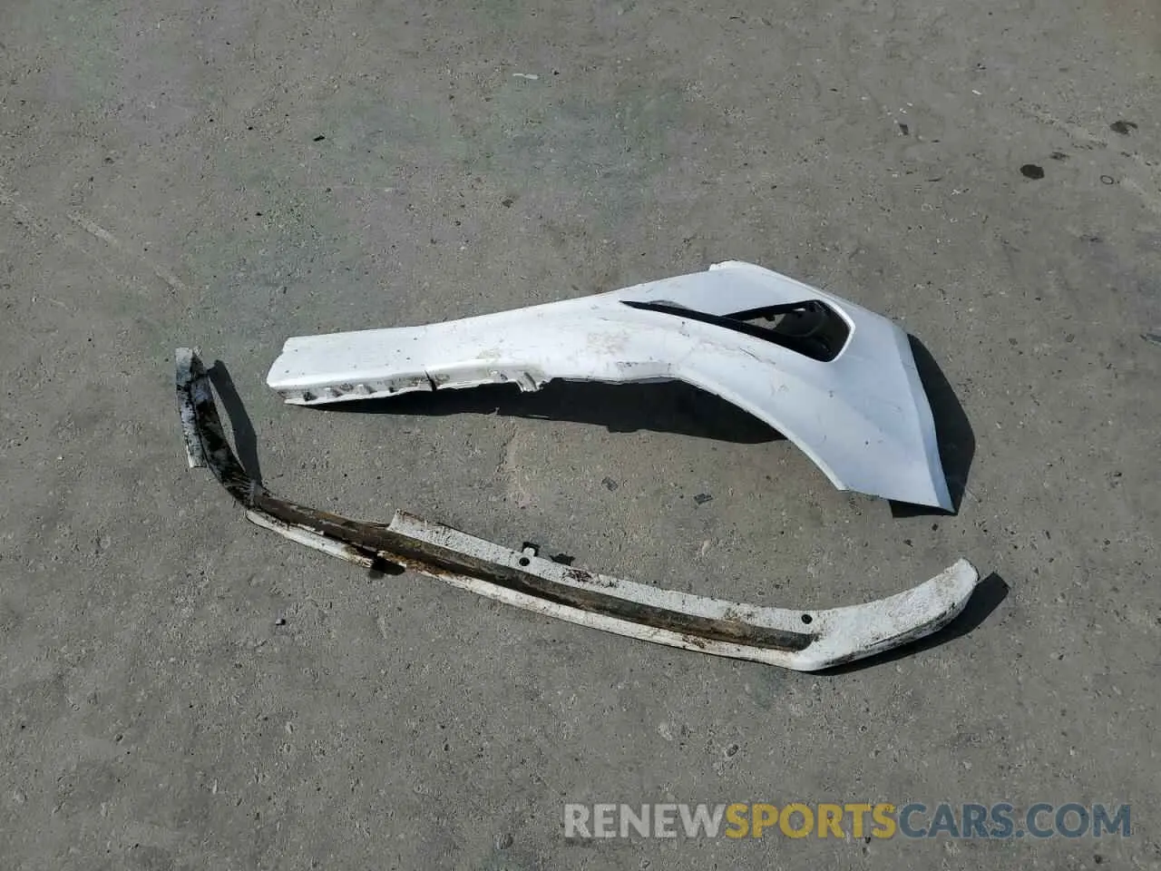 12 Photograph of a damaged car 5XXGV4L2XKG330038 KIA OPTIMA 2019