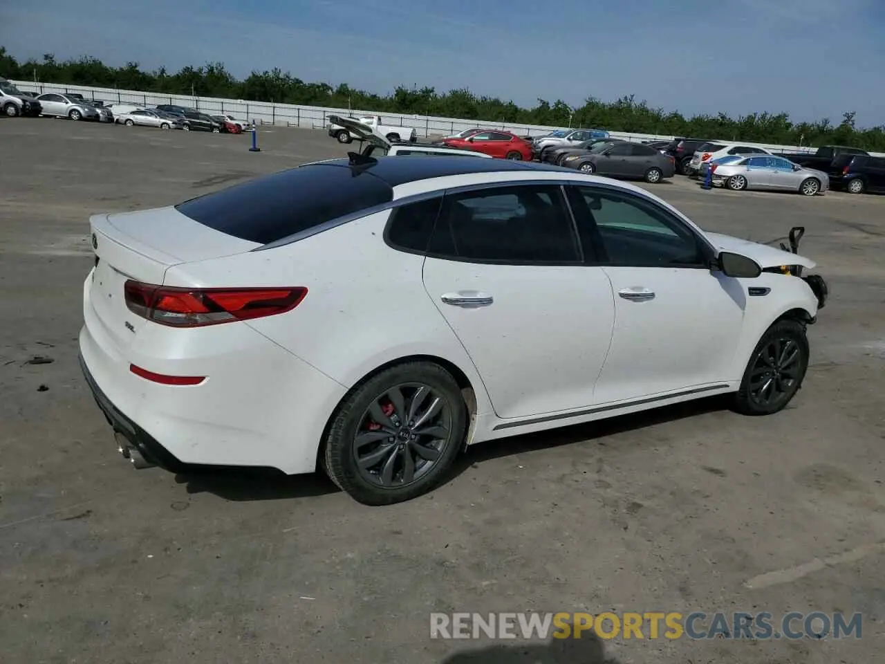 3 Photograph of a damaged car 5XXGV4L2XKG330038 KIA OPTIMA 2019