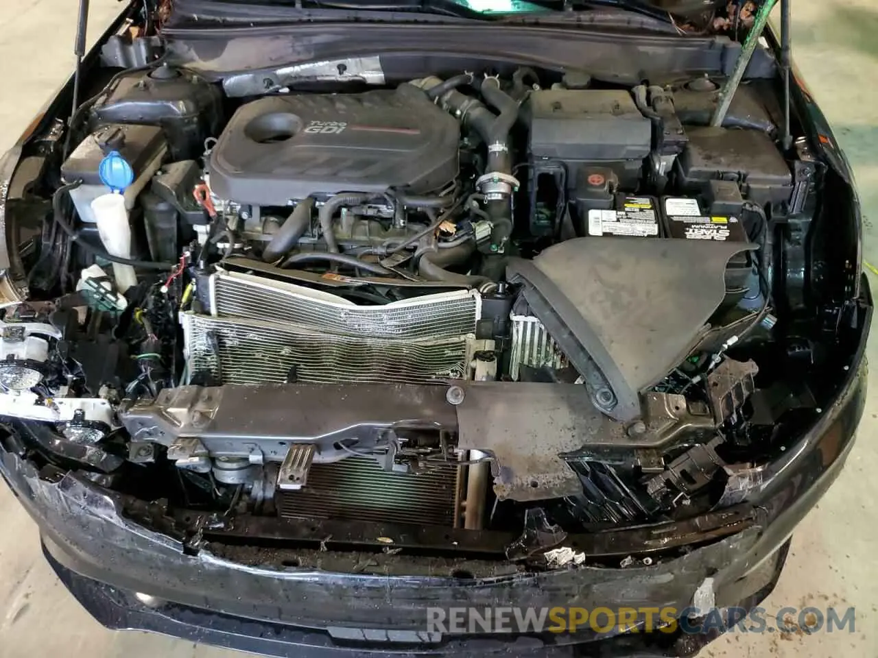 11 Photograph of a damaged car 5XXGW4L23KG301154 KIA OPTIMA 2019