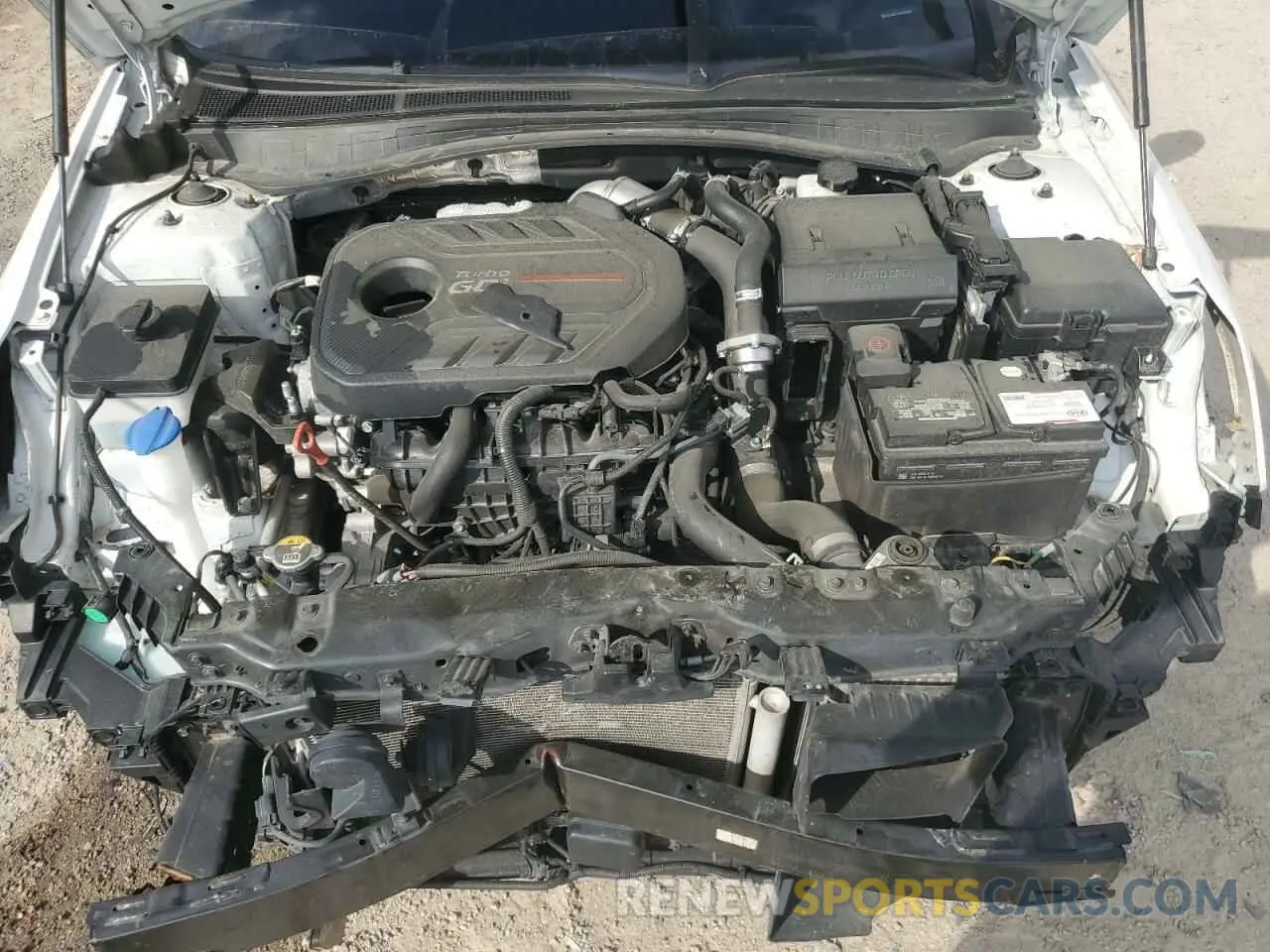 13 Photograph of a damaged car 5XXGW4L23KG310288 KIA OPTIMA 2019
