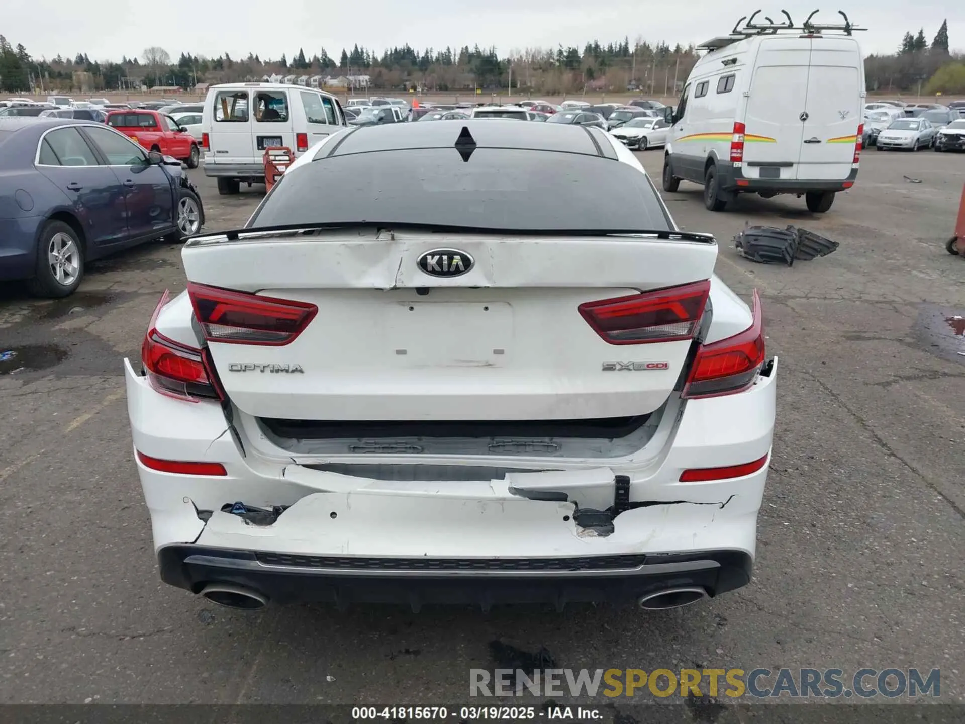 6 Photograph of a damaged car 5XXGW4L24KG313474 KIA OPTIMA 2019