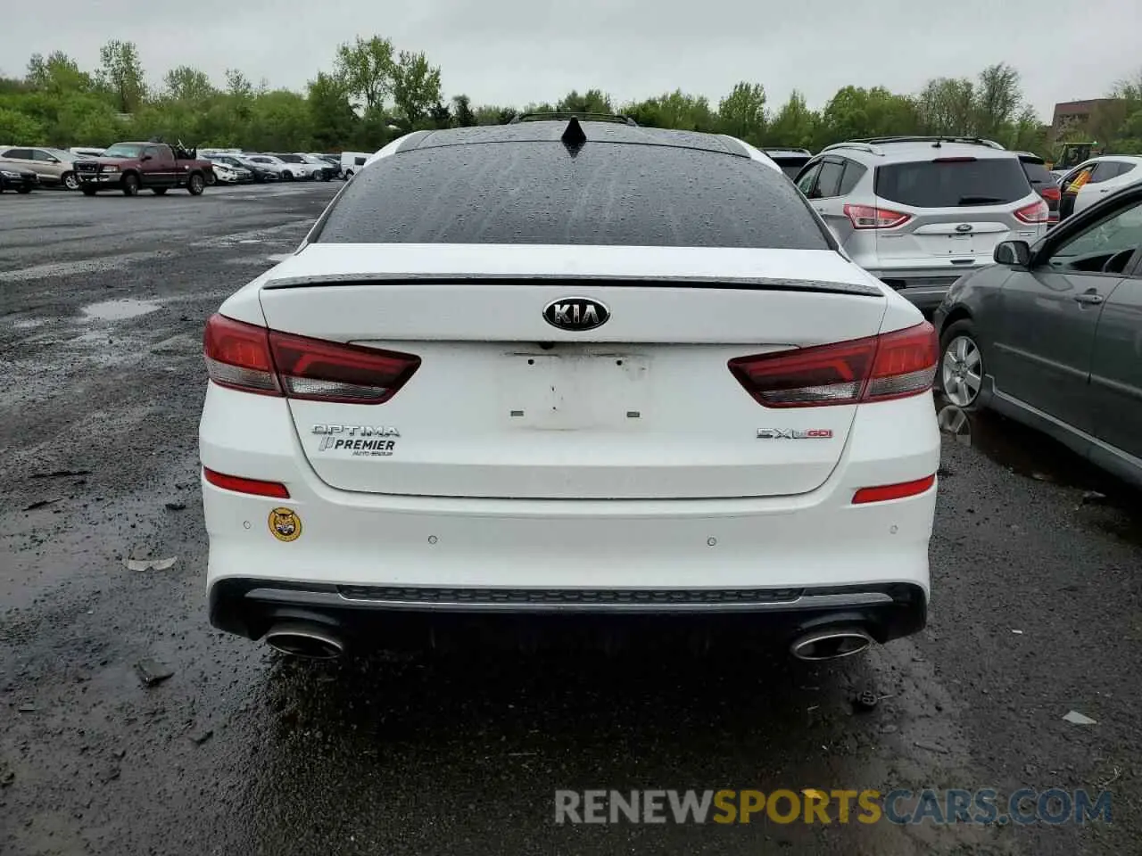 6 Photograph of a damaged car 5XXGW4L24KG378731 KIA OPTIMA 2019