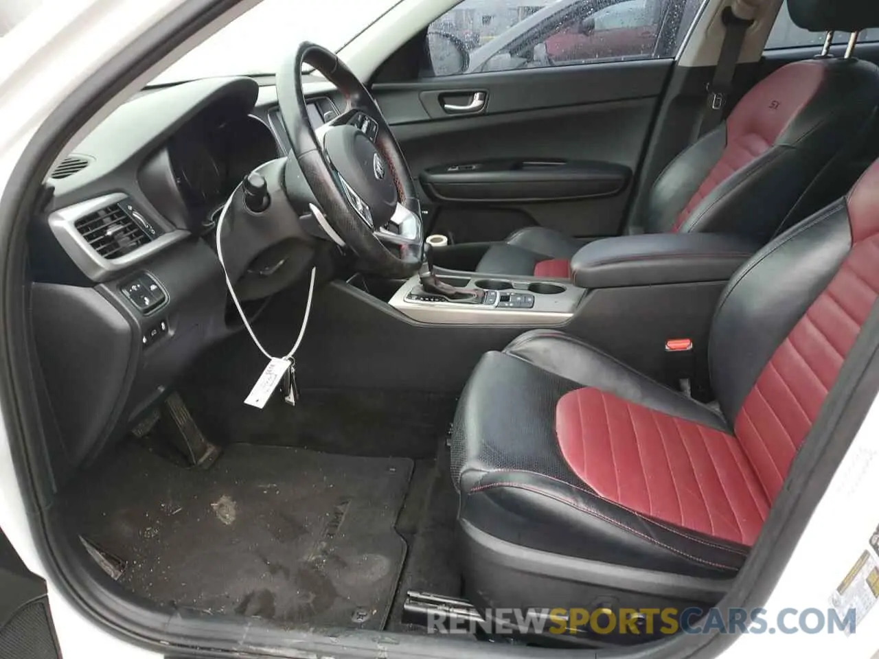 7 Photograph of a damaged car 5XXGW4L24KG378731 KIA OPTIMA 2019