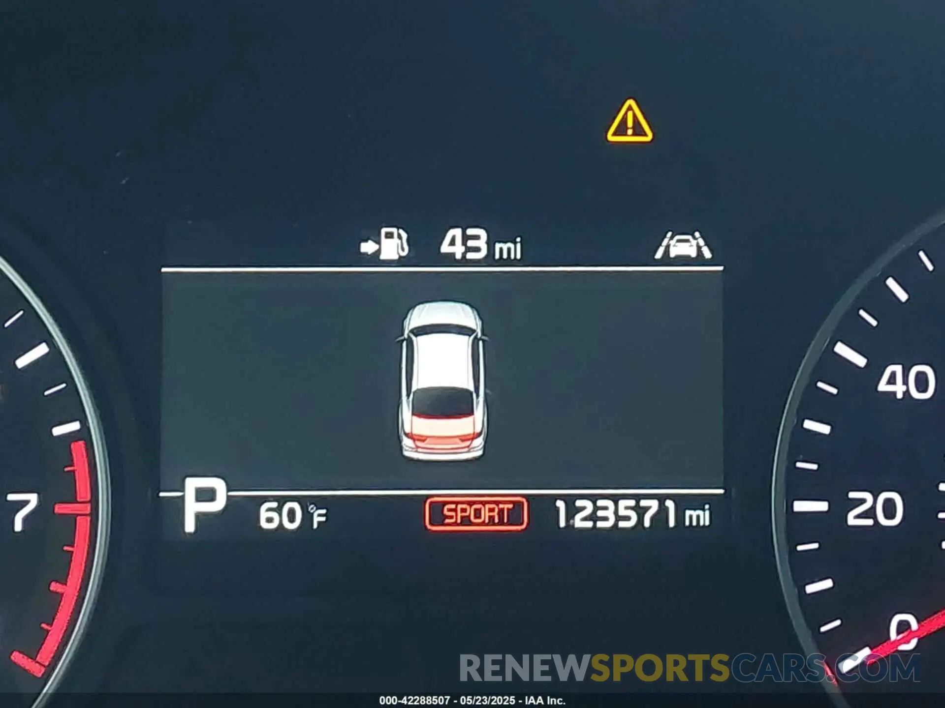 16 Photograph of a damaged car 5XXGW4L2XKG361934 KIA OPTIMA 2019