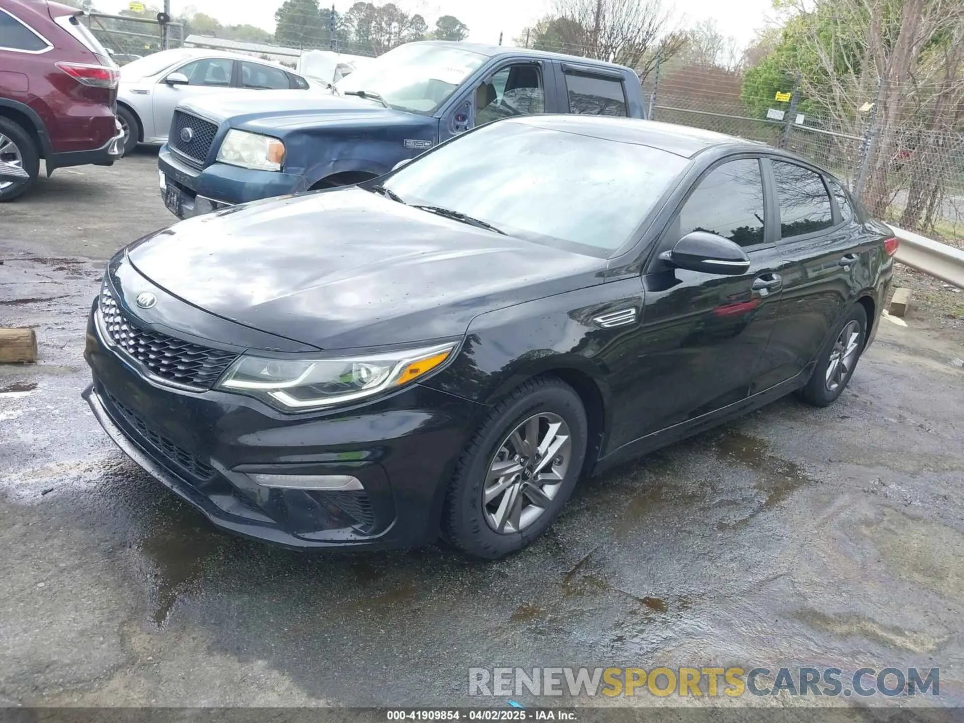 2 Photograph of a damaged car 5XXGT4L30LG384397 KIA OPTIMA 2020