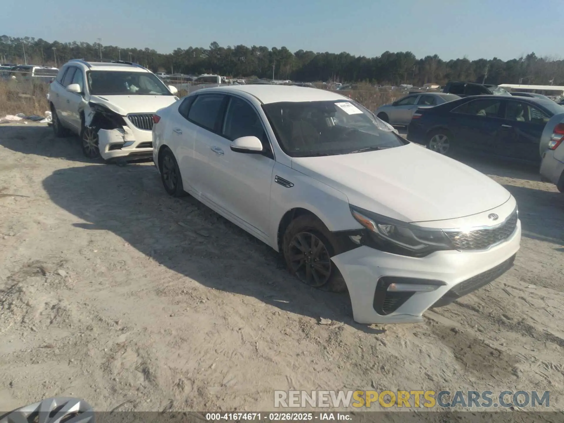 1 Photograph of a damaged car 5XXGT4L30LG384660 KIA OPTIMA 2020