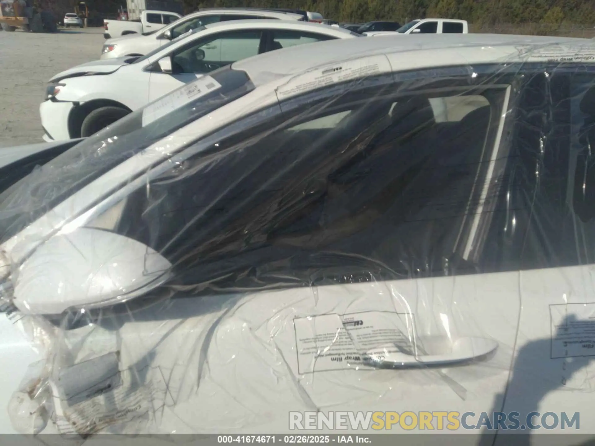 16 Photograph of a damaged car 5XXGT4L30LG384660 KIA OPTIMA 2020