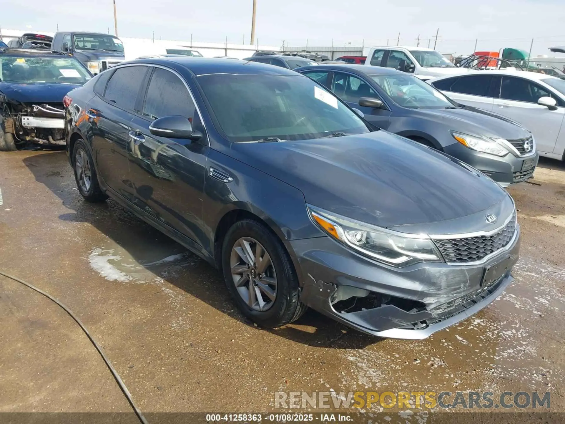 1 Photograph of a damaged car 5XXGT4L30LG393181 KIA OPTIMA 2020