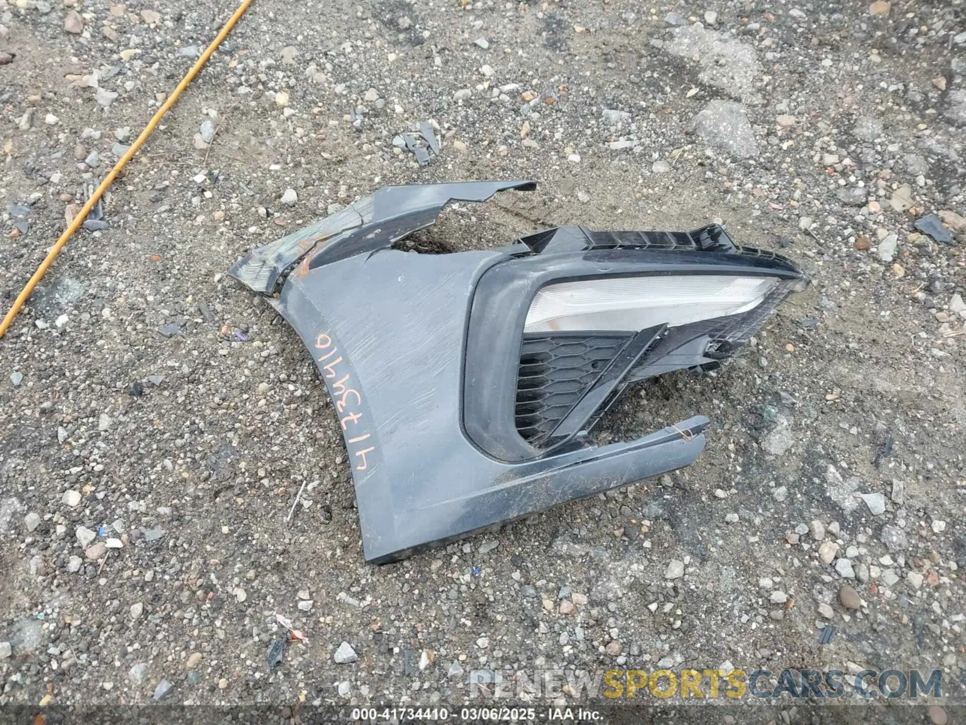 11 Photograph of a damaged car 5XXGT4L30LG393598 KIA OPTIMA 2020