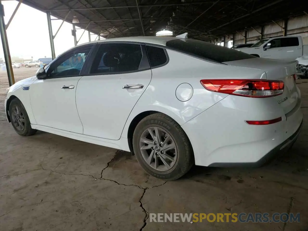2 Photograph of a damaged car 5XXGT4L30LG397571 KIA OPTIMA 2020