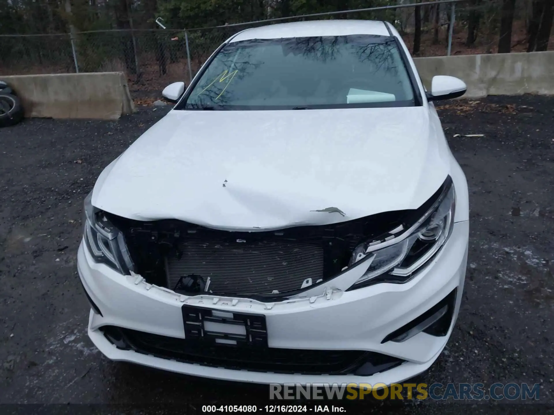 12 Photograph of a damaged car 5XXGT4L30LG407841 KIA OPTIMA 2020