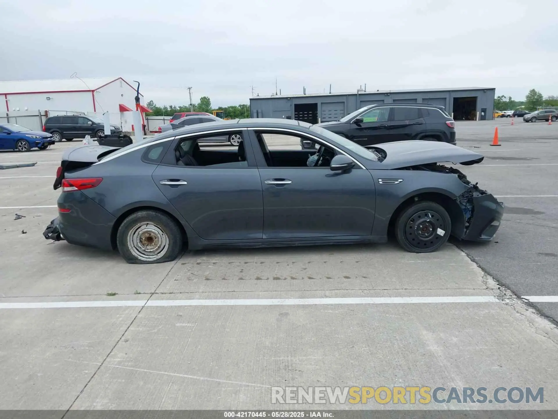 13 Photograph of a damaged car 5XXGT4L30LG410027 KIA OPTIMA 2020