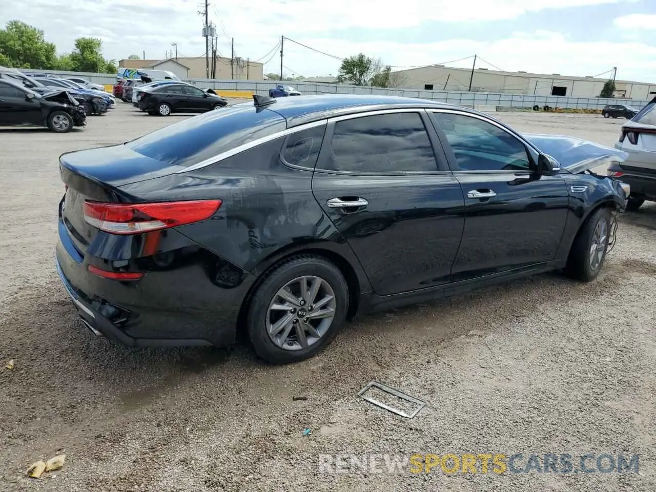 3 Photograph of a damaged car 5XXGT4L30LG438555 KIA OPTIMA 2020