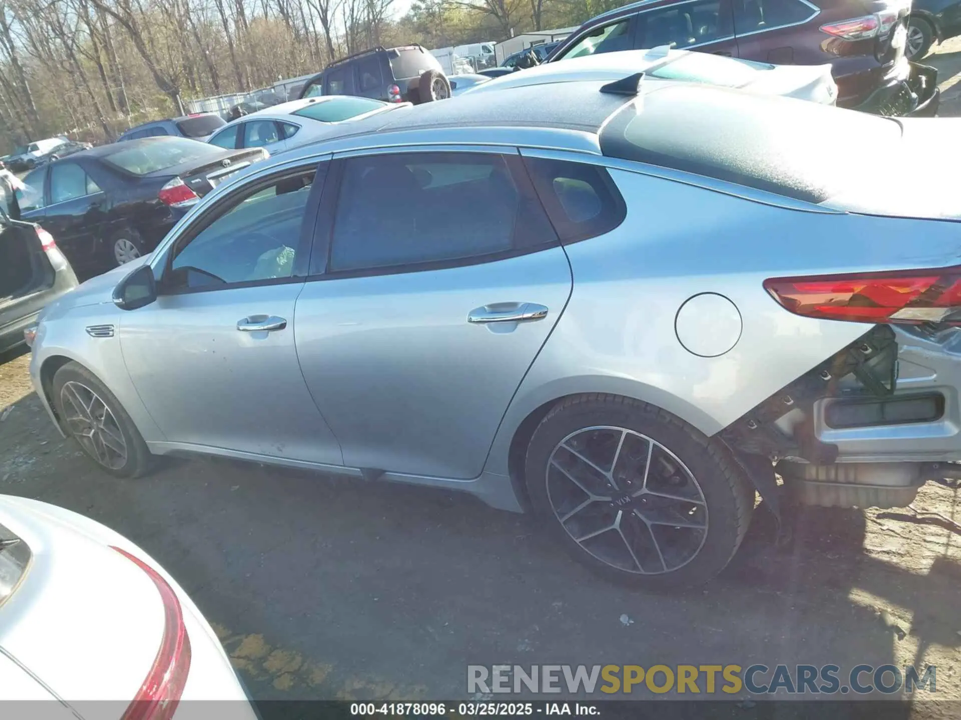 14 Photograph of a damaged car 5XXGT4L30LG440046 KIA OPTIMA 2020