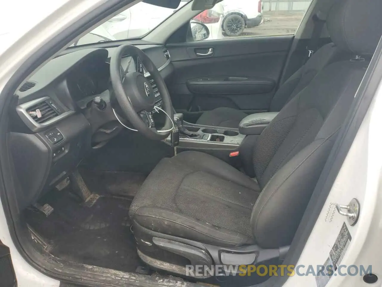 7 Photograph of a damaged car 5XXGT4L30LG446560 KIA OPTIMA 2020