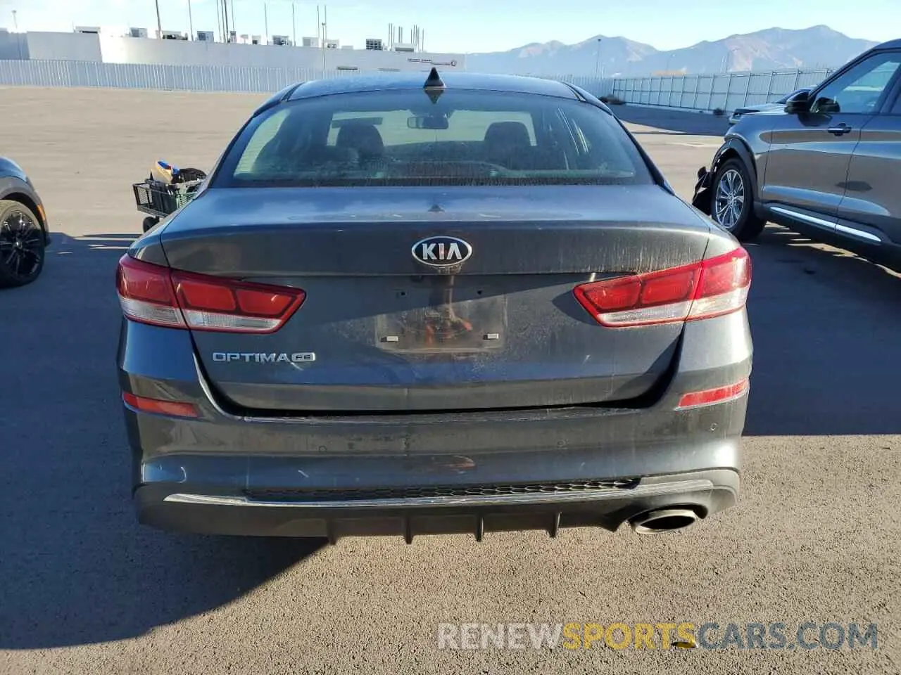 6 Photograph of a damaged car 5XXGT4L31LG289091 KIA OPTIMA 2020