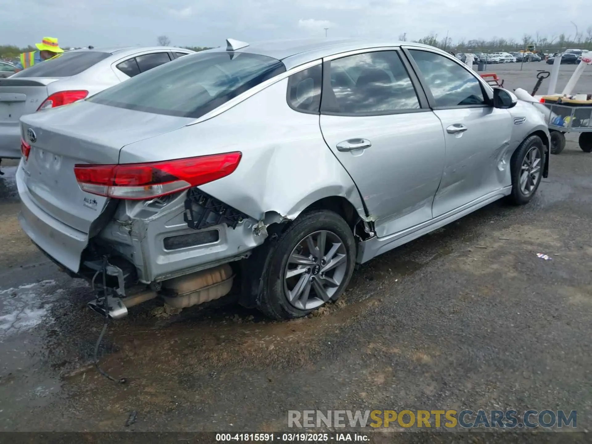 6 Photograph of a damaged car 5XXGT4L31LG380858 KIA OPTIMA 2020