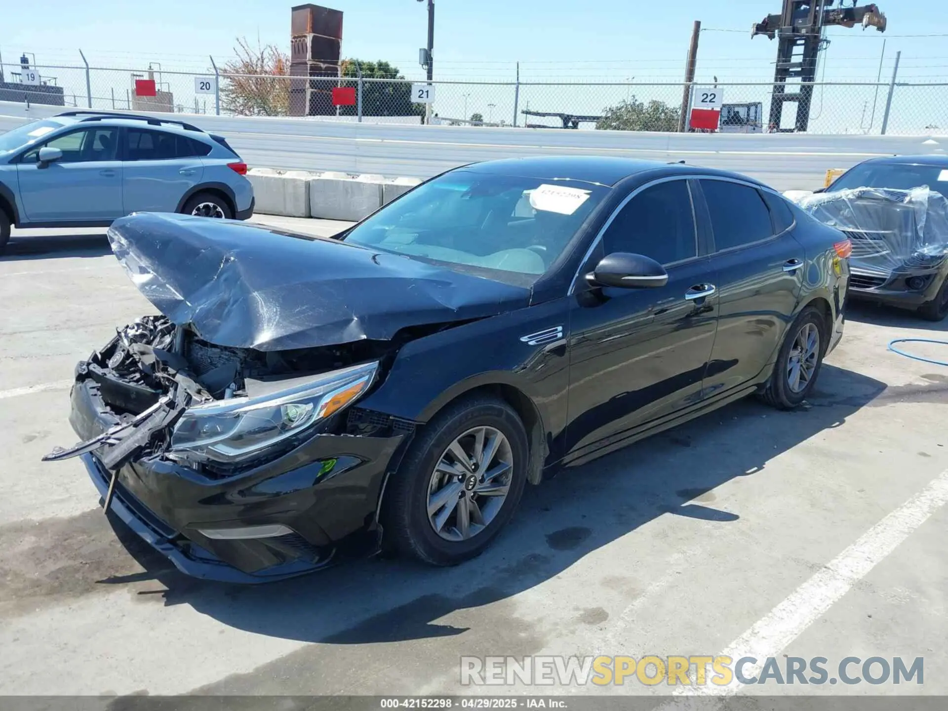 2 Photograph of a damaged car 5XXGT4L31LG391665 KIA OPTIMA 2020
