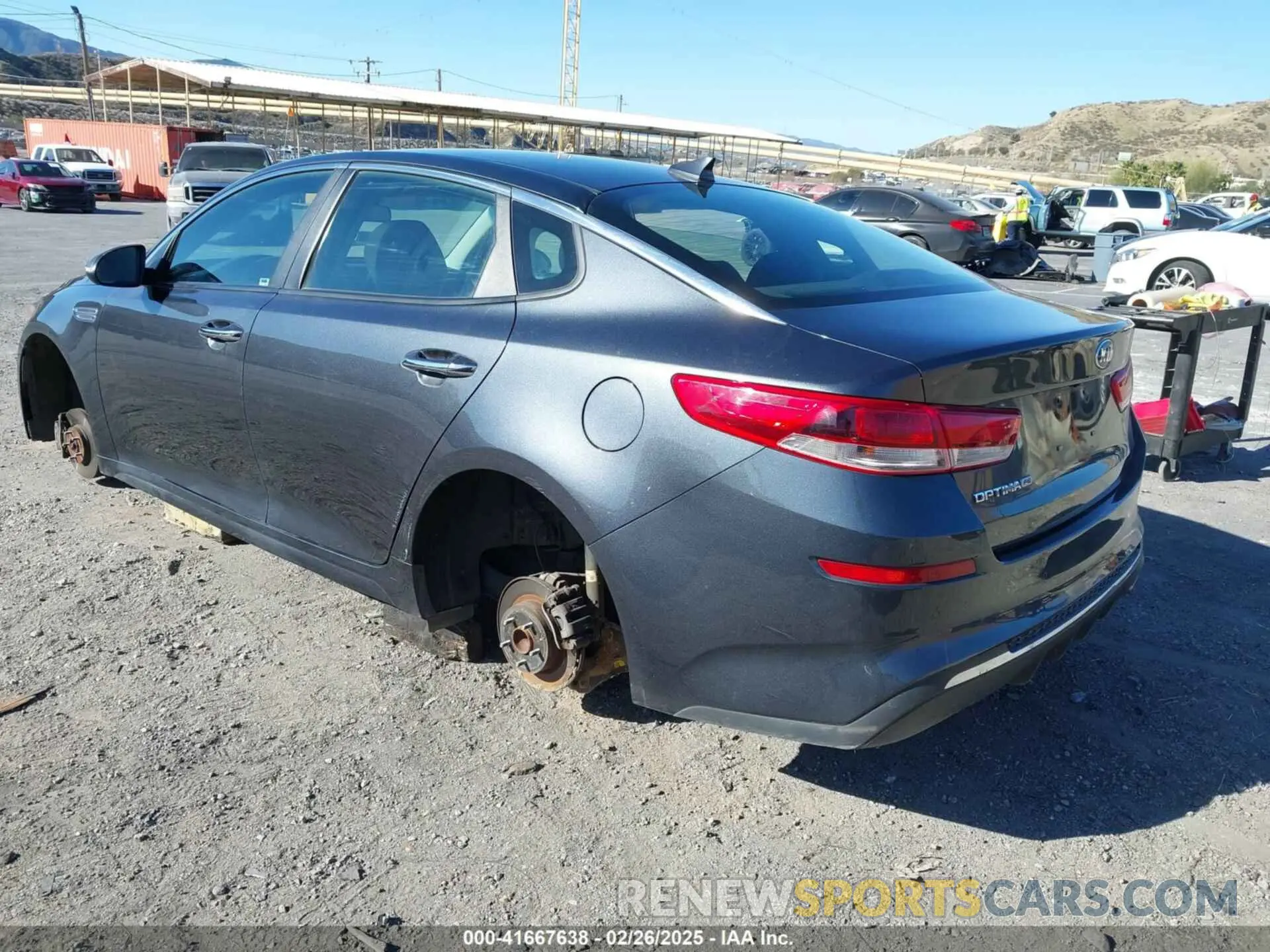 3 Photograph of a damaged car 5XXGT4L31LG392993 KIA OPTIMA 2020