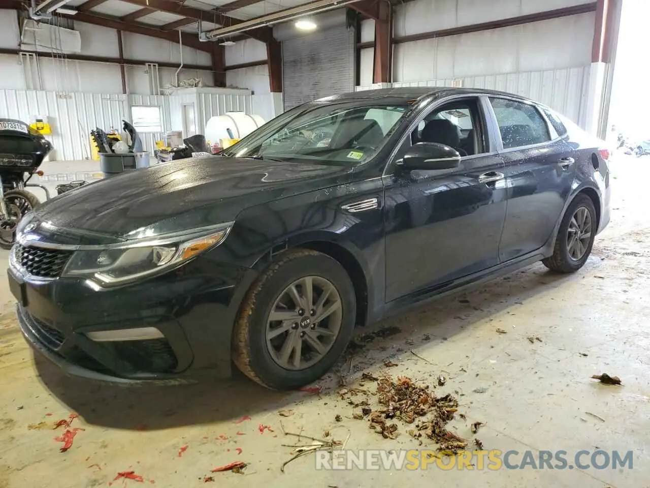 1 Photograph of a damaged car 5XXGT4L31LG398745 KIA OPTIMA 2020
