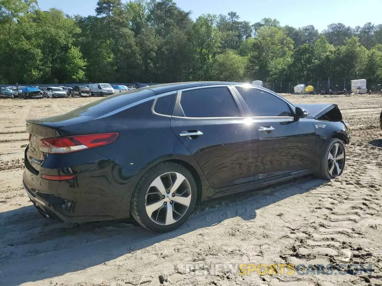 3 Photograph of a damaged car 5XXGT4L31LG399099 KIA OPTIMA 2020