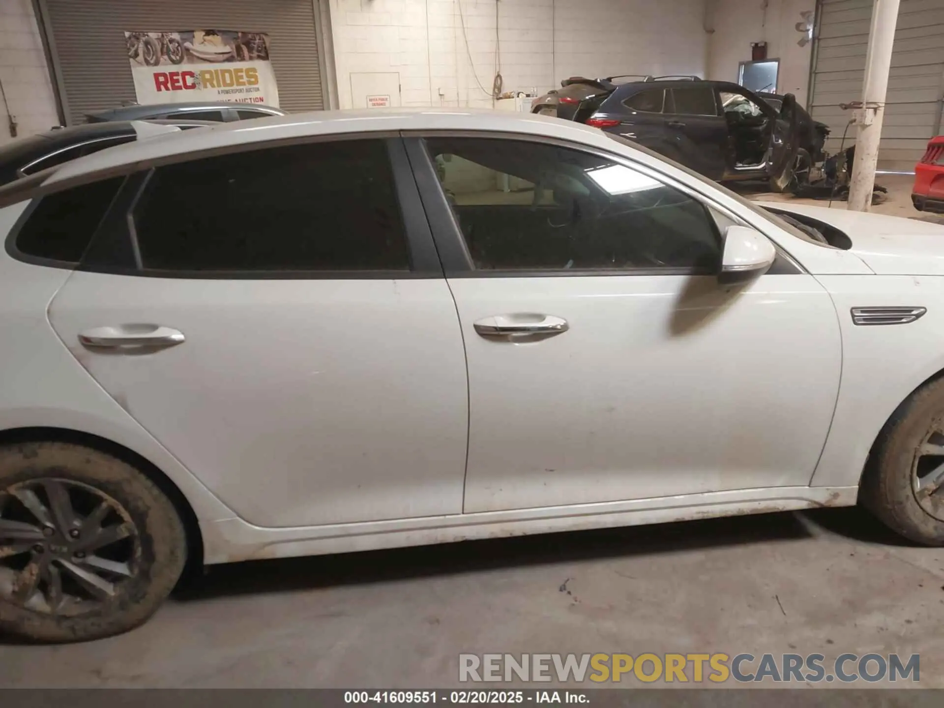 13 Photograph of a damaged car 5XXGT4L31LG399796 KIA OPTIMA 2020