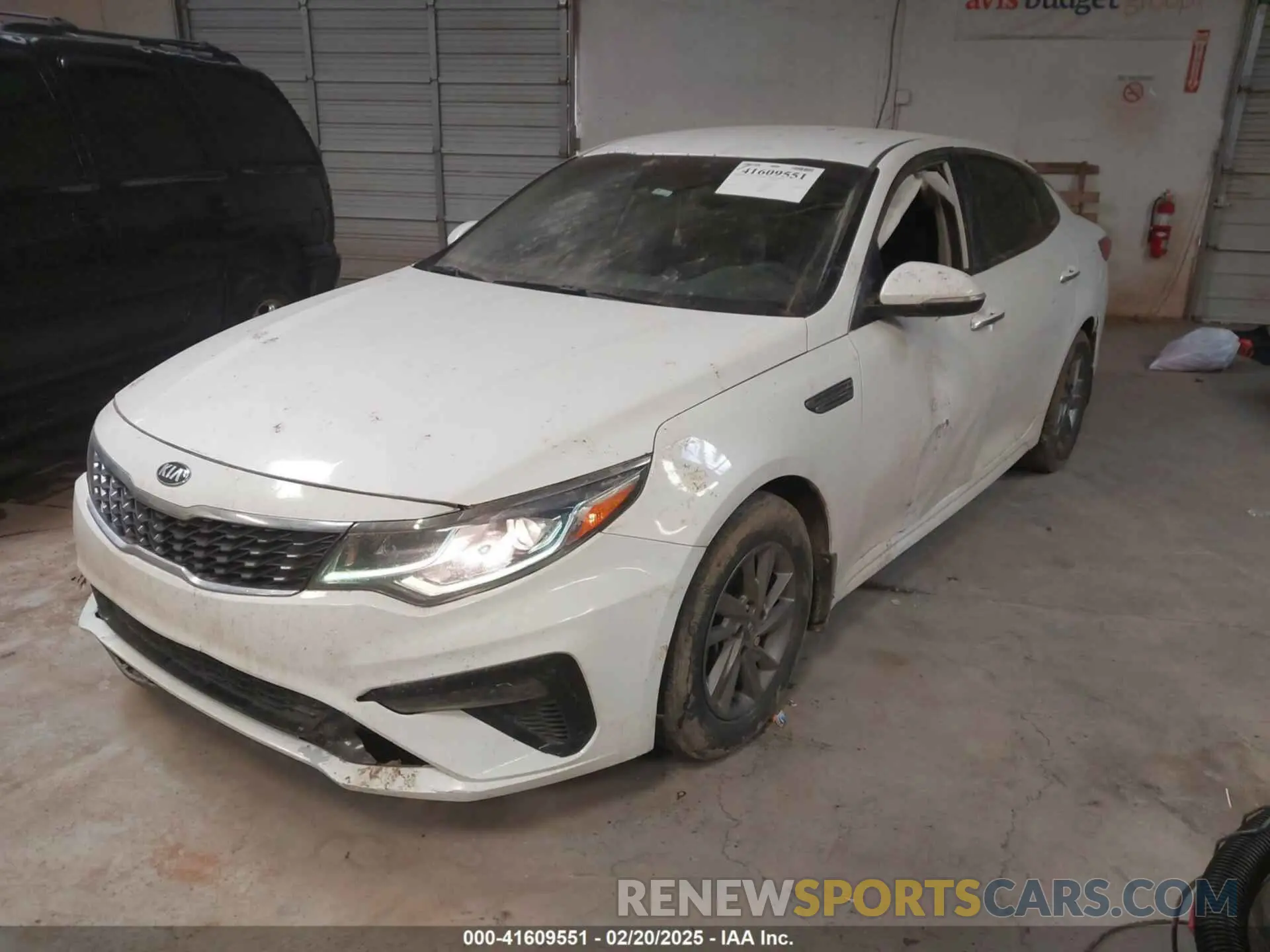 2 Photograph of a damaged car 5XXGT4L31LG399796 KIA OPTIMA 2020