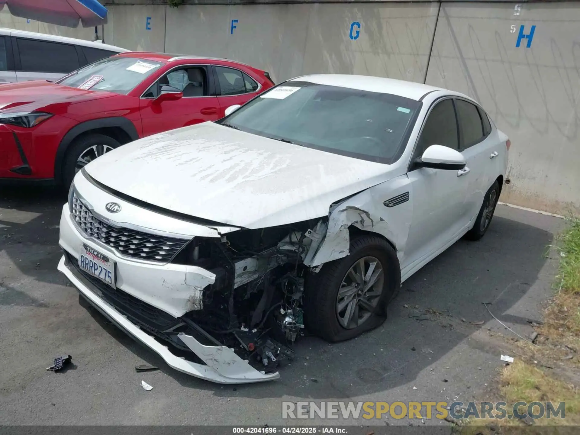 2 Photograph of a damaged car 5XXGT4L31LG415303 KIA OPTIMA 2020