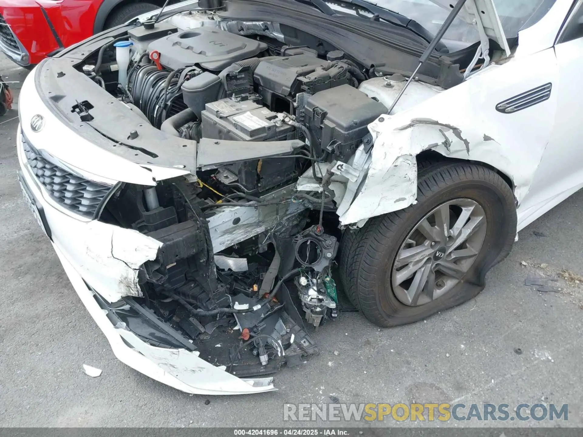 6 Photograph of a damaged car 5XXGT4L31LG415303 KIA OPTIMA 2020
