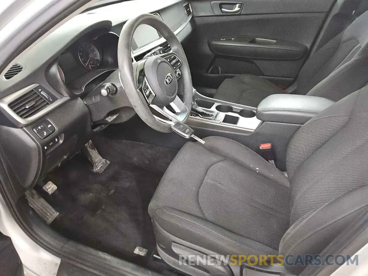 7 Photograph of a damaged car 5XXGT4L31LG425149 KIA OPTIMA 2020
