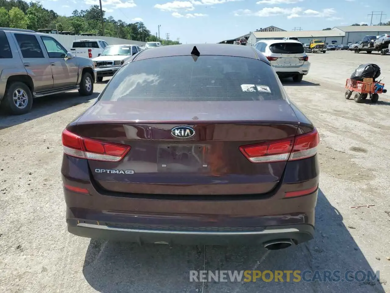 6 Photograph of a damaged car 5XXGT4L31LG426642 KIA OPTIMA 2020