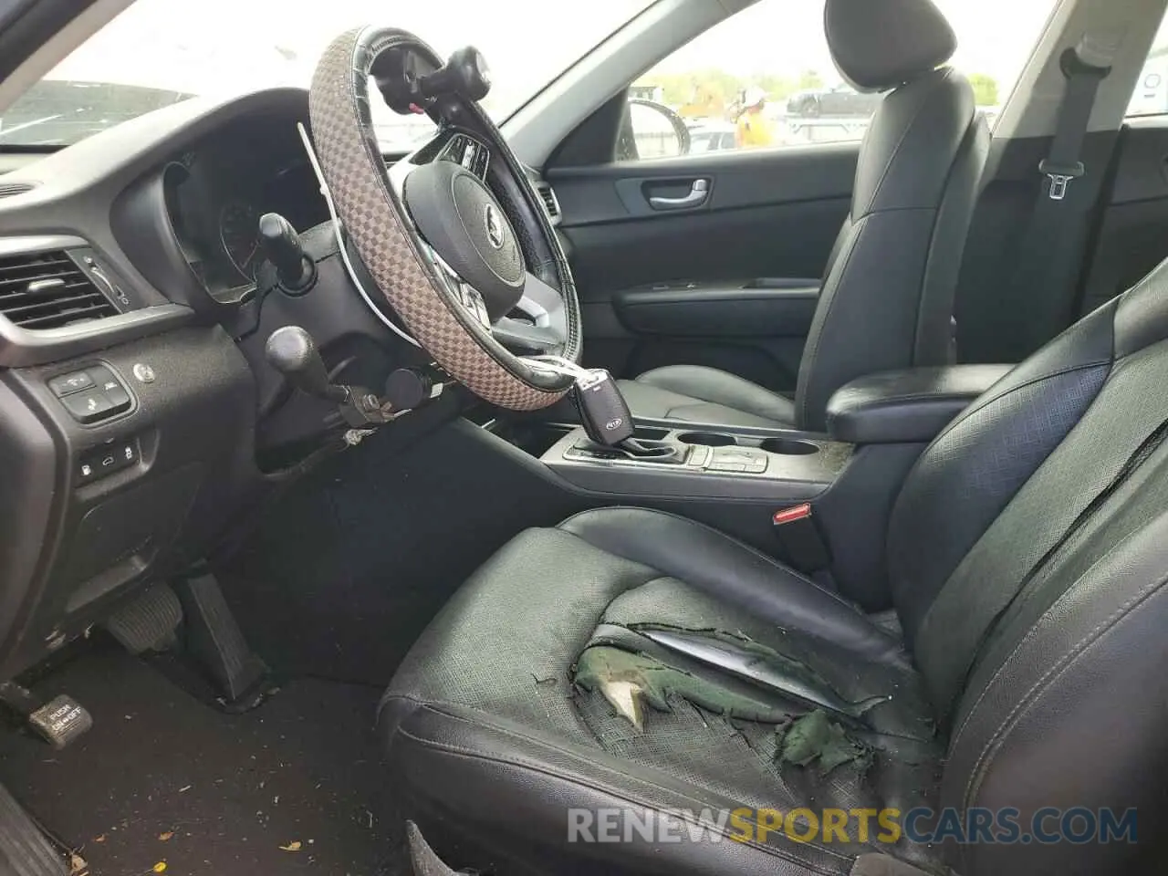 7 Photograph of a damaged car 5XXGT4L31LG431727 KIA OPTIMA 2020