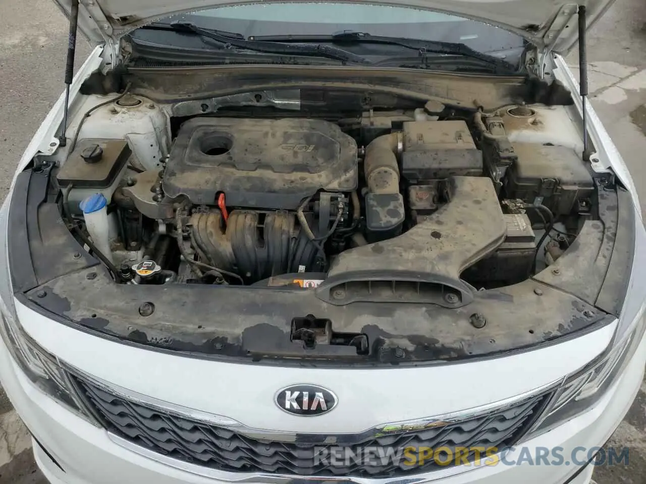 11 Photograph of a damaged car 5XXGT4L31LG431887 KIA OPTIMA 2020