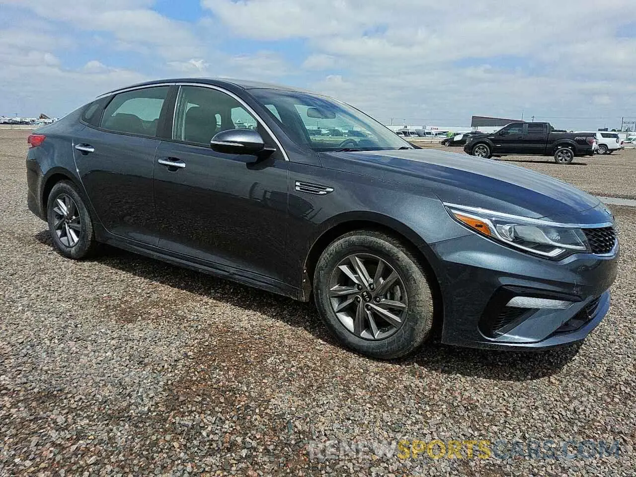 4 Photograph of a damaged car 5XXGT4L31LG437740 KIA OPTIMA 2020