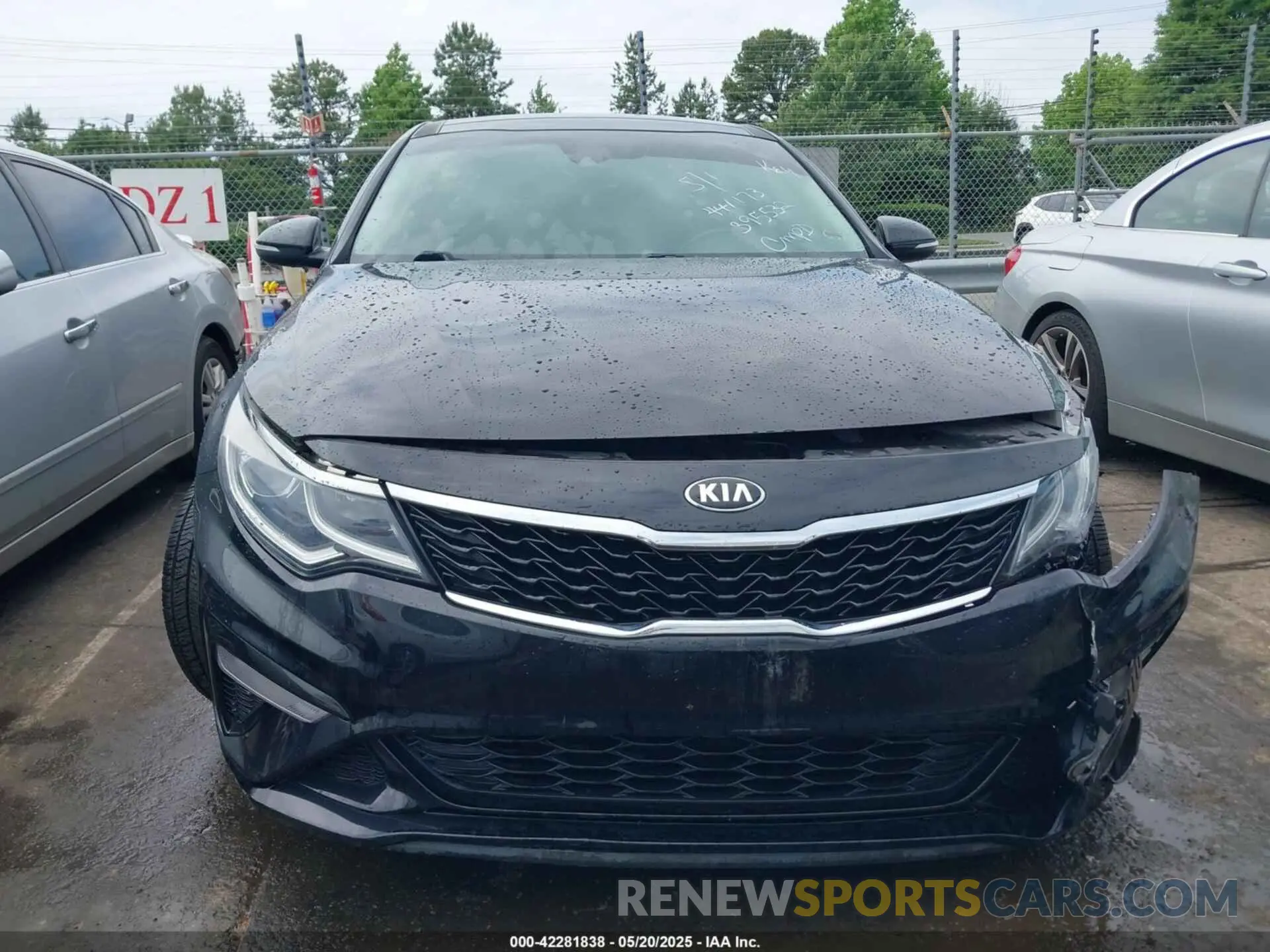12 Photograph of a damaged car 5XXGT4L31LG441173 KIA OPTIMA 2020