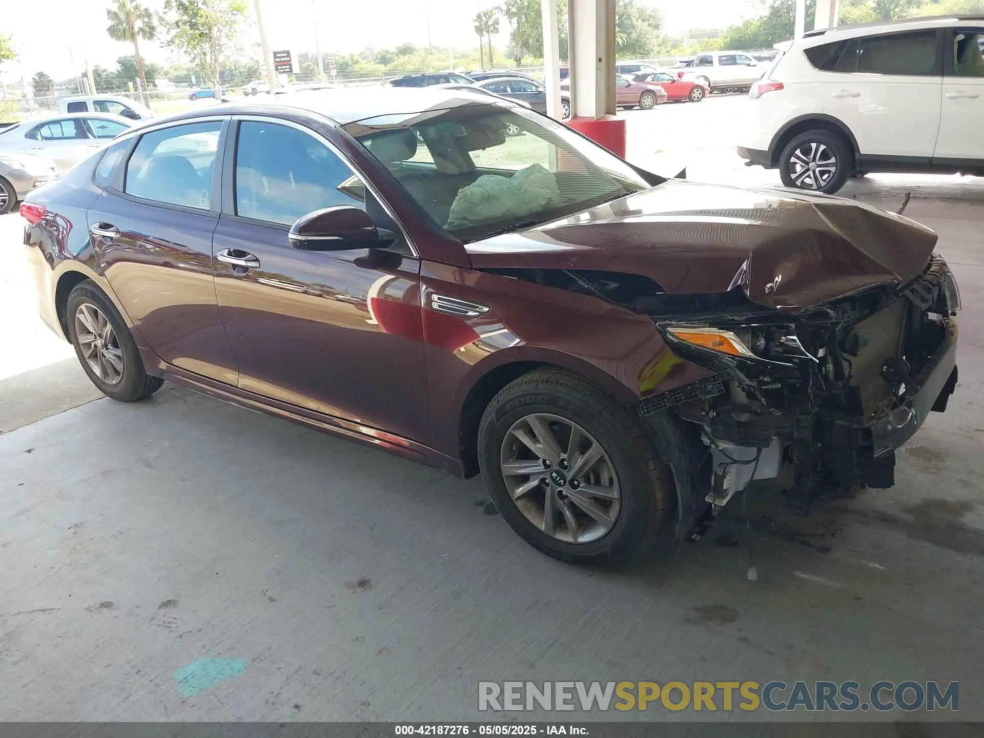 1 Photograph of a damaged car 5XXGT4L31LG444834 KIA OPTIMA 2020