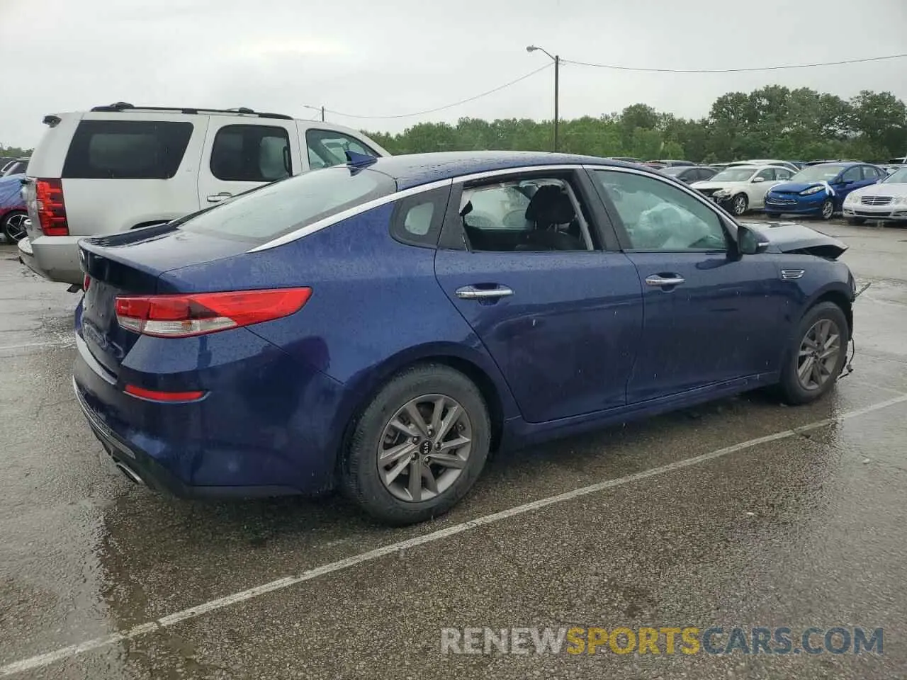 3 Photograph of a damaged car 5XXGT4L32LG391657 KIA OPTIMA 2020