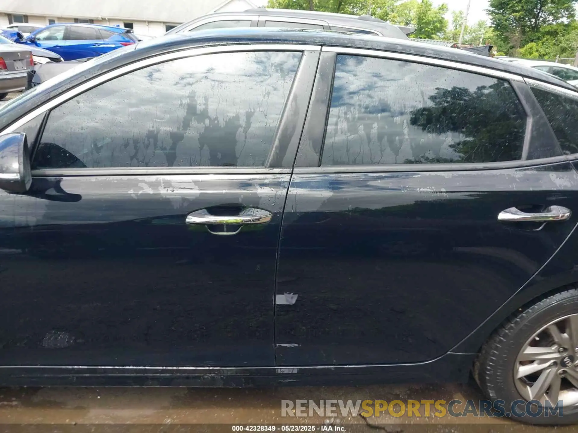 14 Photograph of a damaged car 5XXGT4L32LG398947 KIA OPTIMA 2020