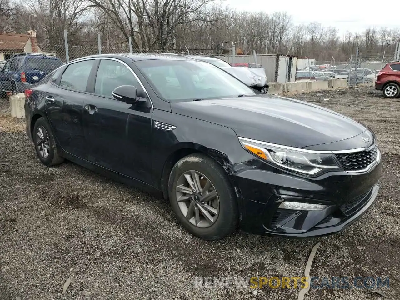 4 Photograph of a damaged car 5XXGT4L32LG400552 KIA OPTIMA 2020