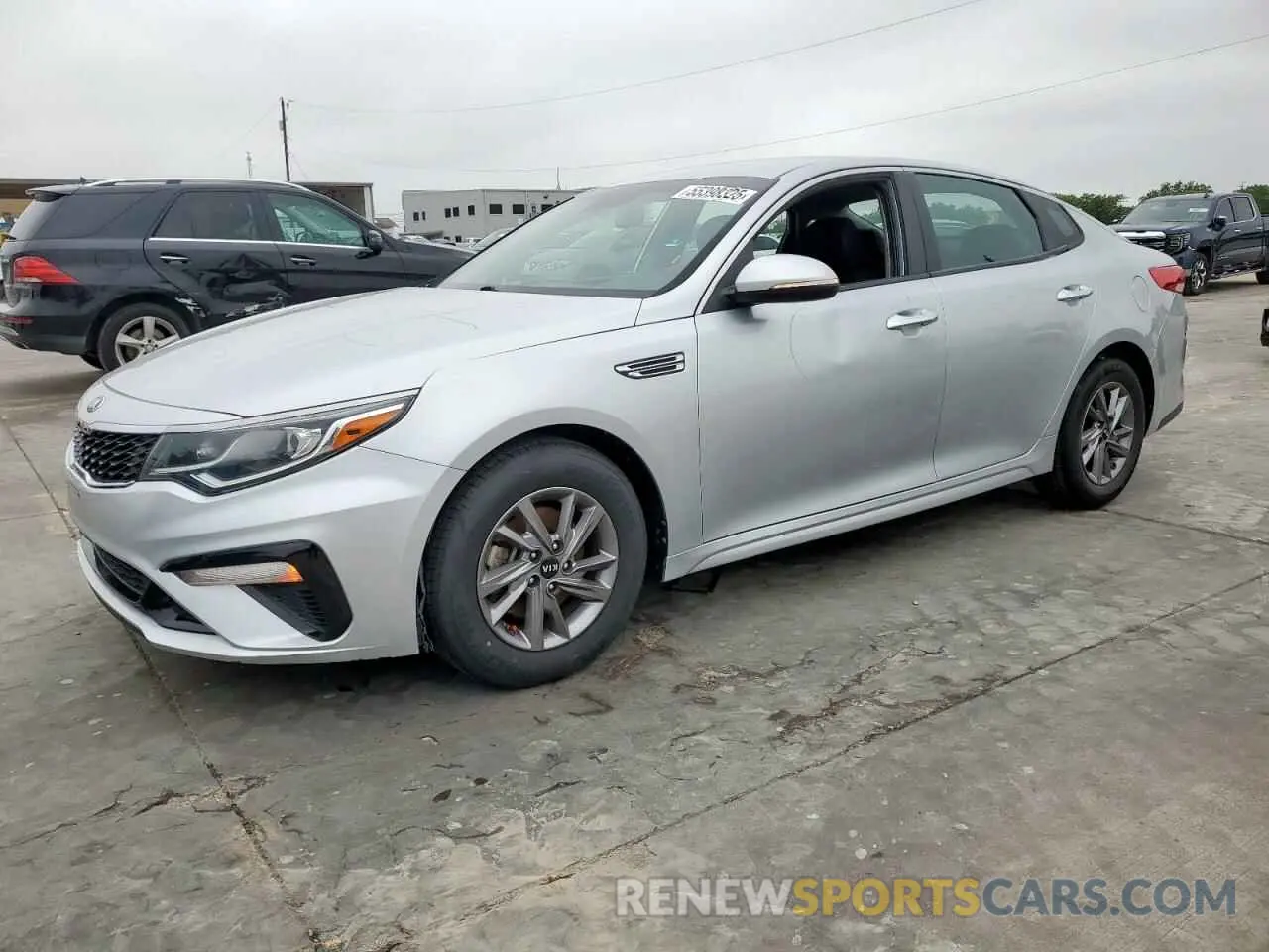 1 Photograph of a damaged car 5XXGT4L32LG413348 KIA OPTIMA 2020