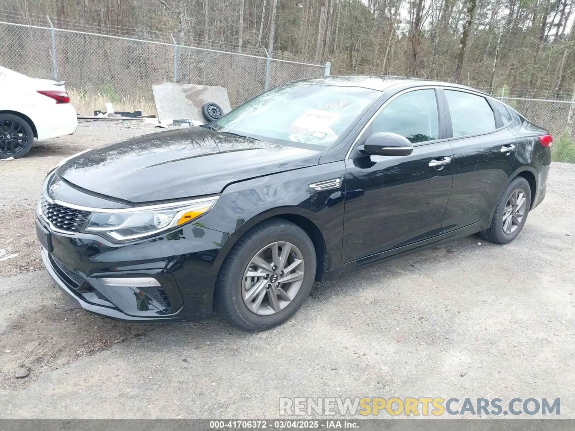 2 Photograph of a damaged car 5XXGT4L32LG415746 KIA OPTIMA 2020