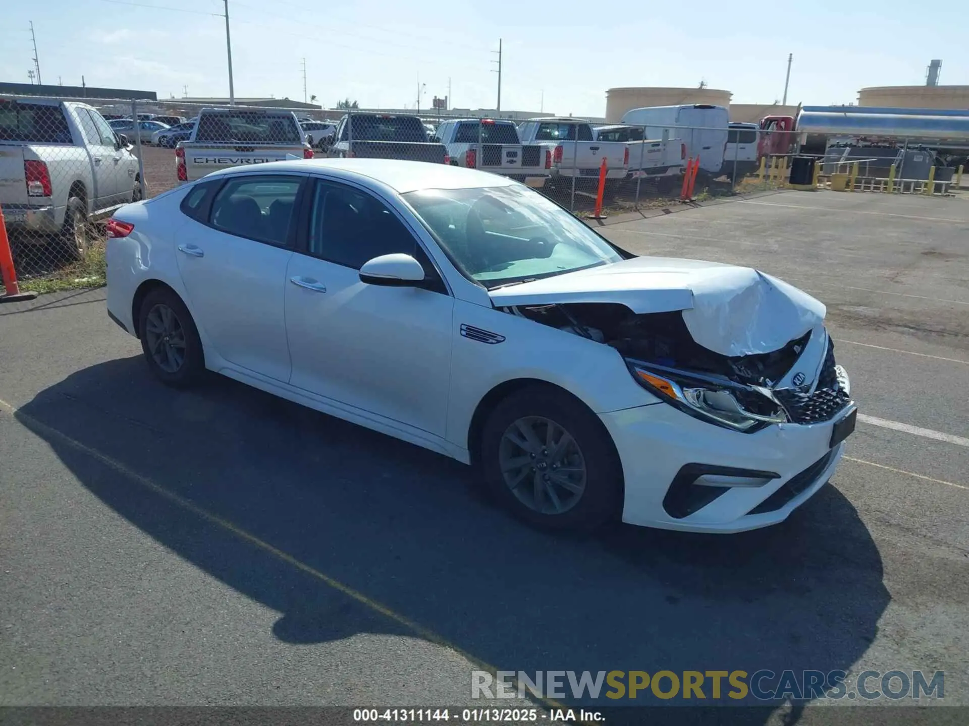 1 Photograph of a damaged car 5XXGT4L32LG419764 KIA OPTIMA 2020