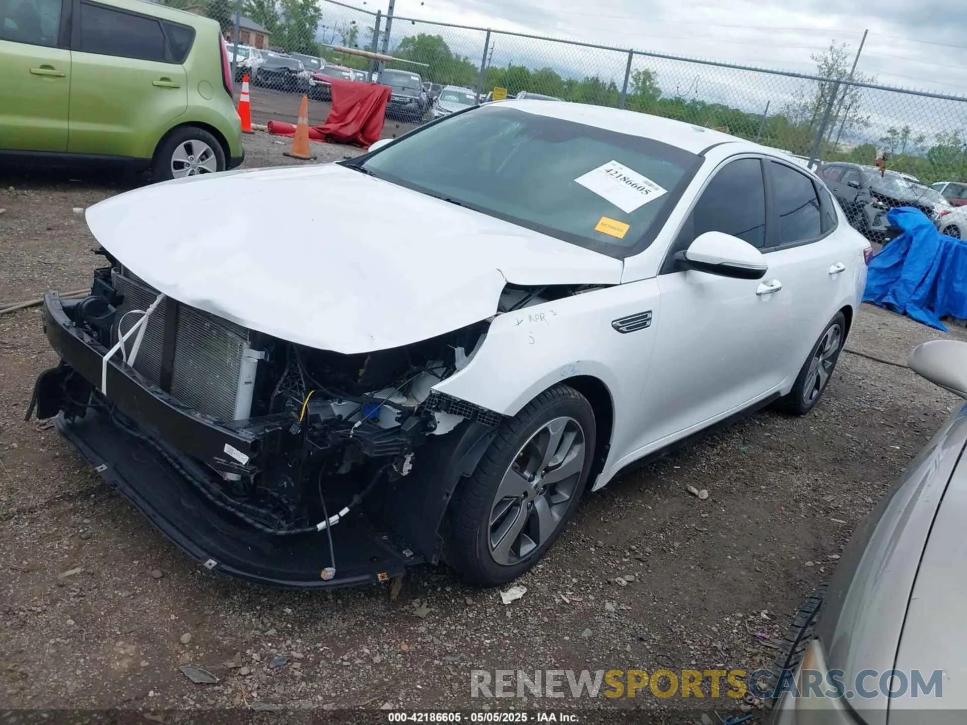 2 Photograph of a damaged car 5XXGT4L32LG422972 KIA OPTIMA 2020
