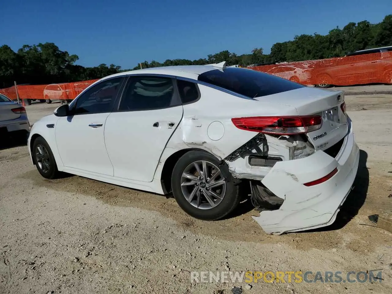 2 Photograph of a damaged car 5XXGT4L32LG425080 KIA OPTIMA 2020