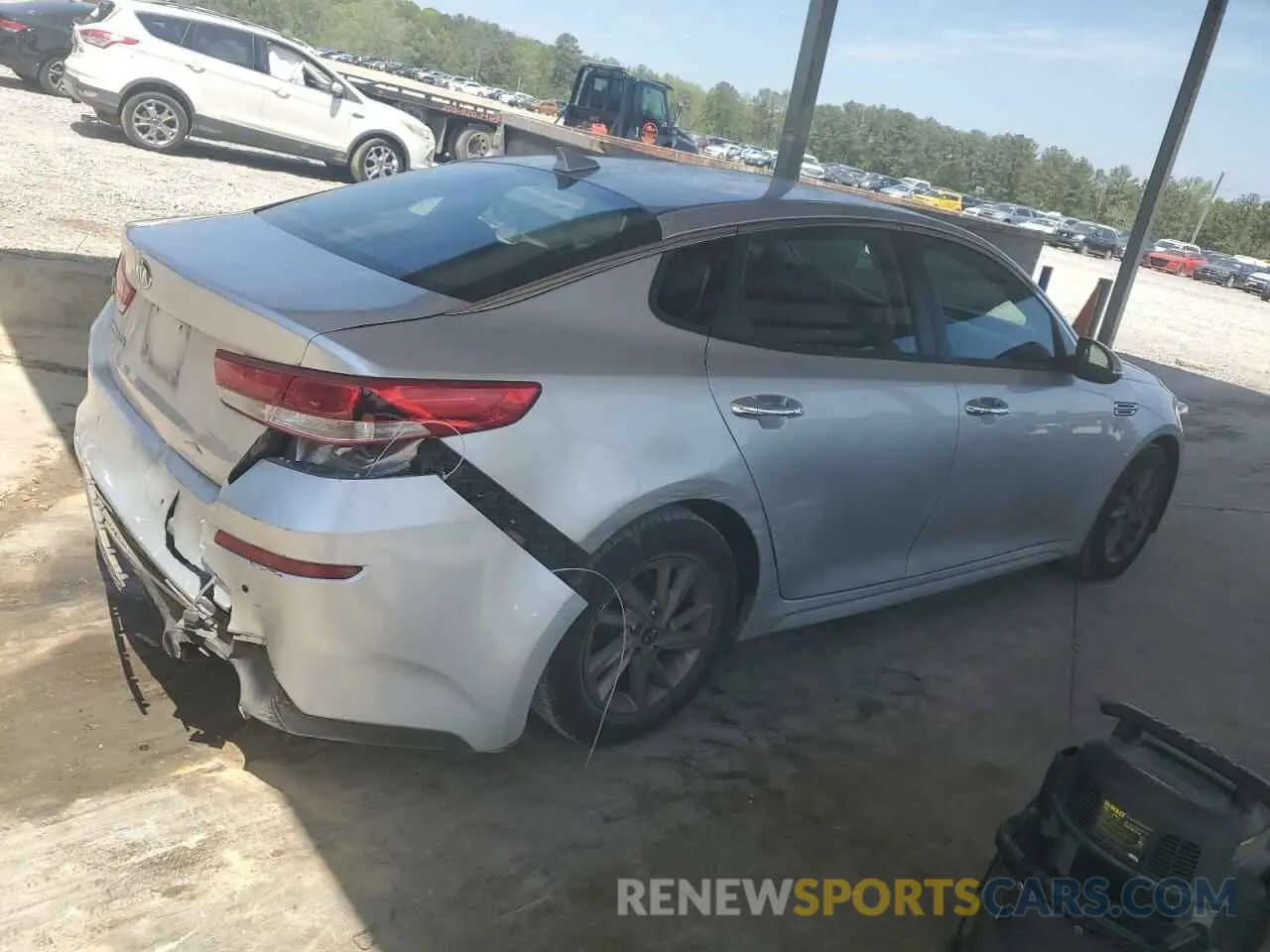 3 Photograph of a damaged car 5XXGT4L32LG425726 KIA OPTIMA 2020