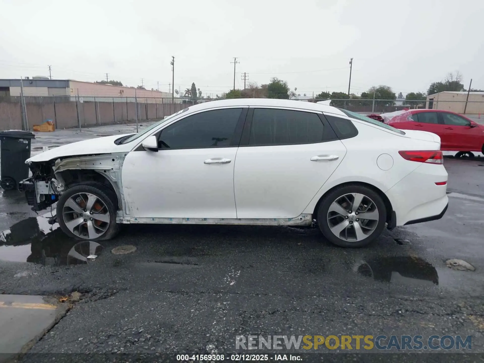 14 Photograph of a damaged car 5XXGT4L32LG426259 KIA OPTIMA 2020
