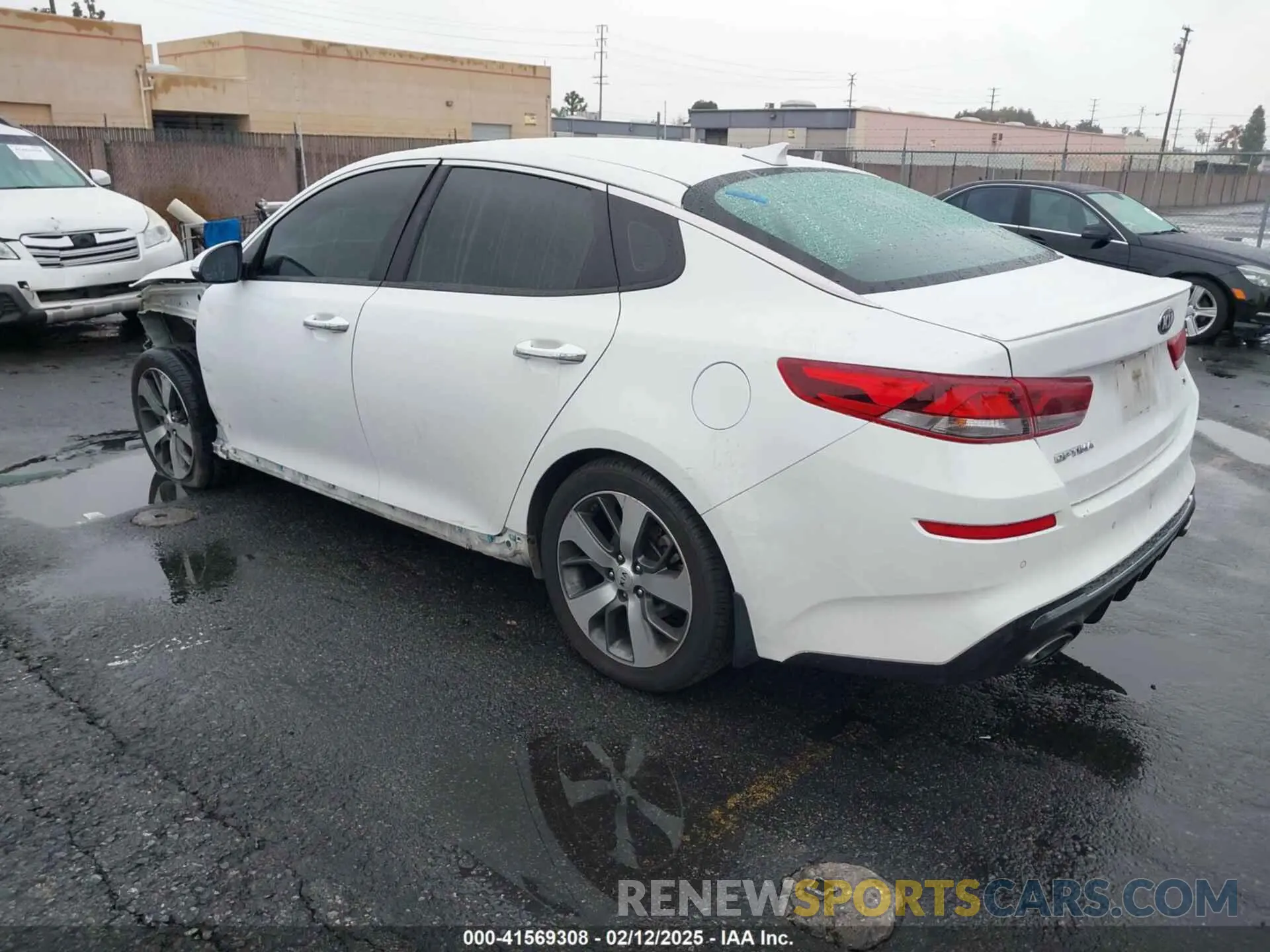 3 Photograph of a damaged car 5XXGT4L32LG426259 KIA OPTIMA 2020