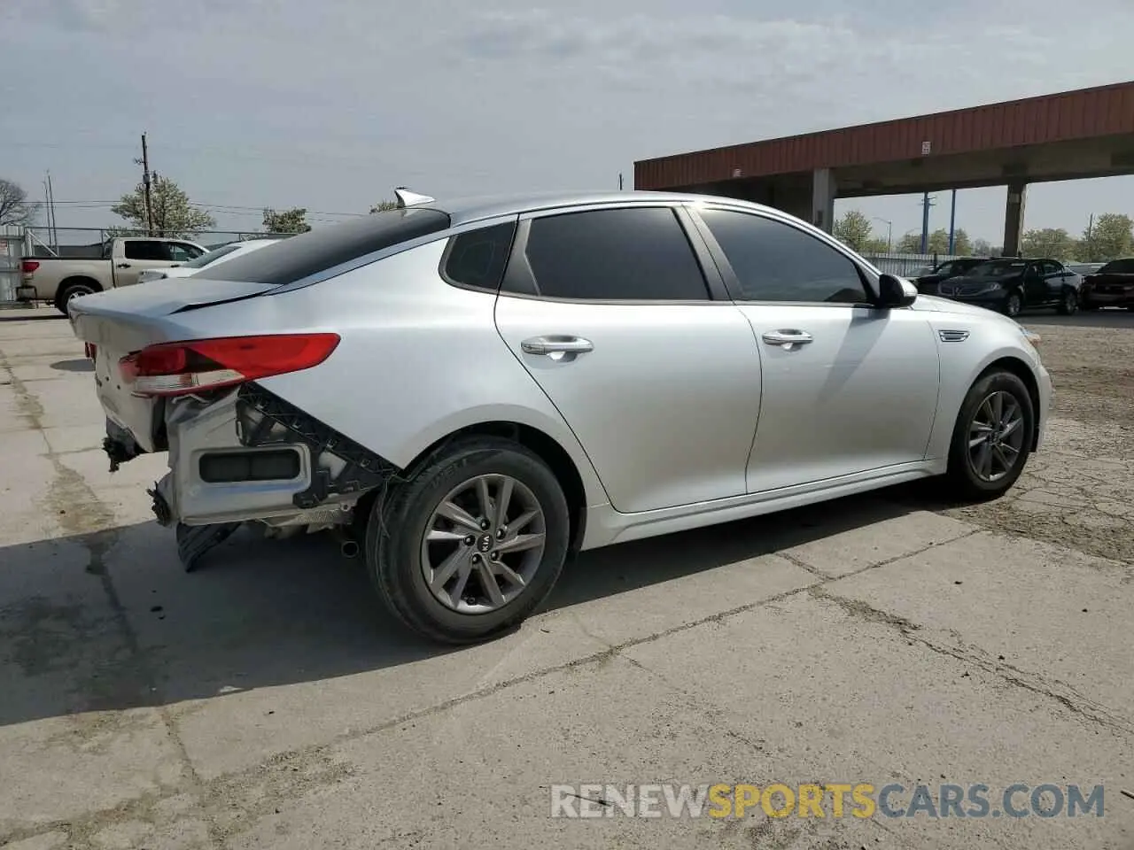 3 Photograph of a damaged car 5XXGT4L32LG430179 KIA OPTIMA 2020