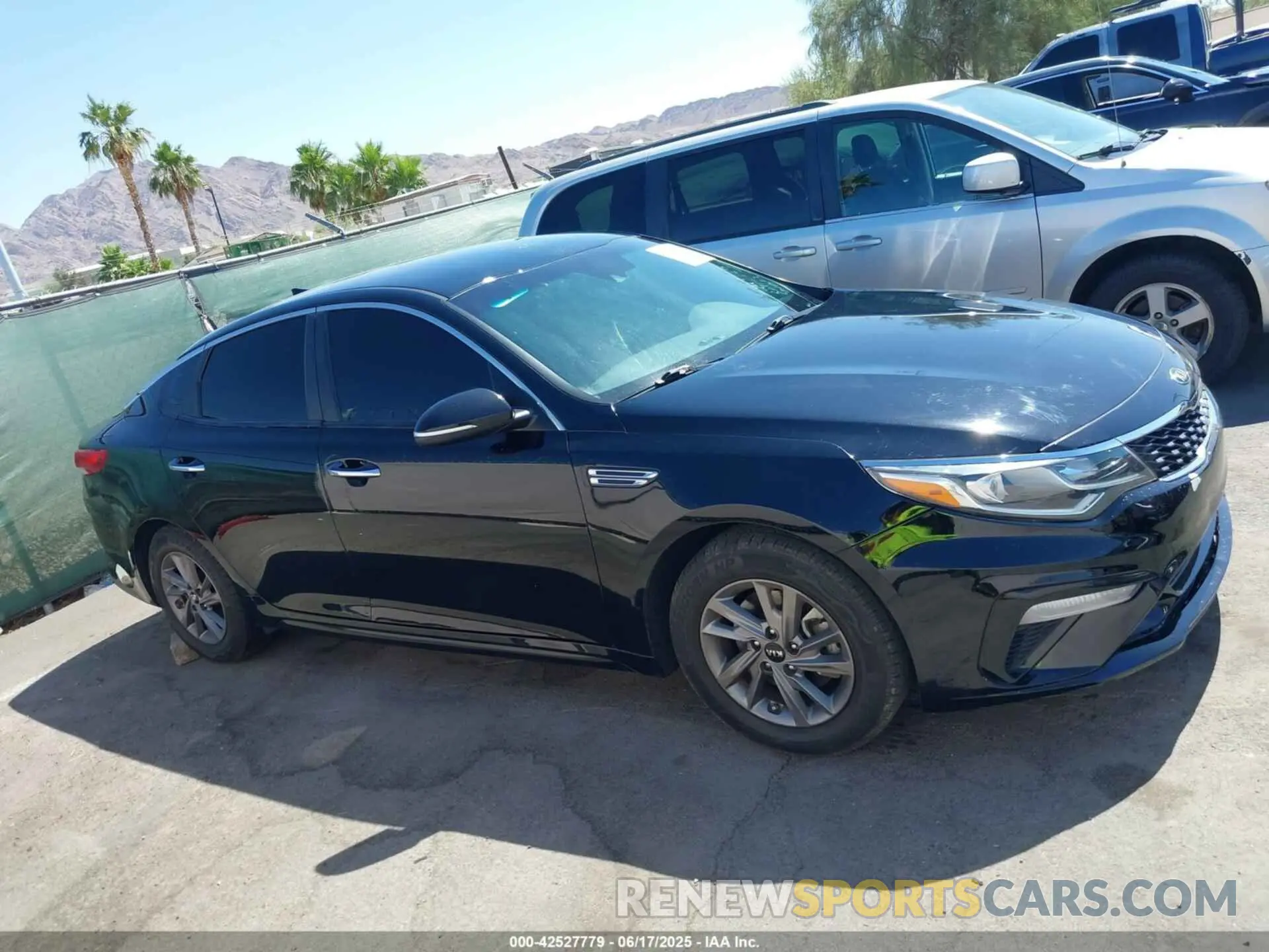 12 Photograph of a damaged car 5XXGT4L32LG432529 KIA OPTIMA 2020